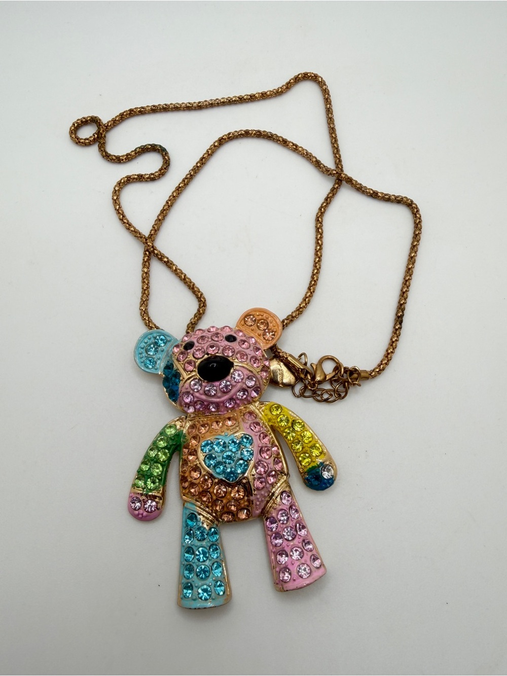 24" BETSEY JOHNSON Pastel Shades Rhinestone bear necklace! - Picture 4 of 17